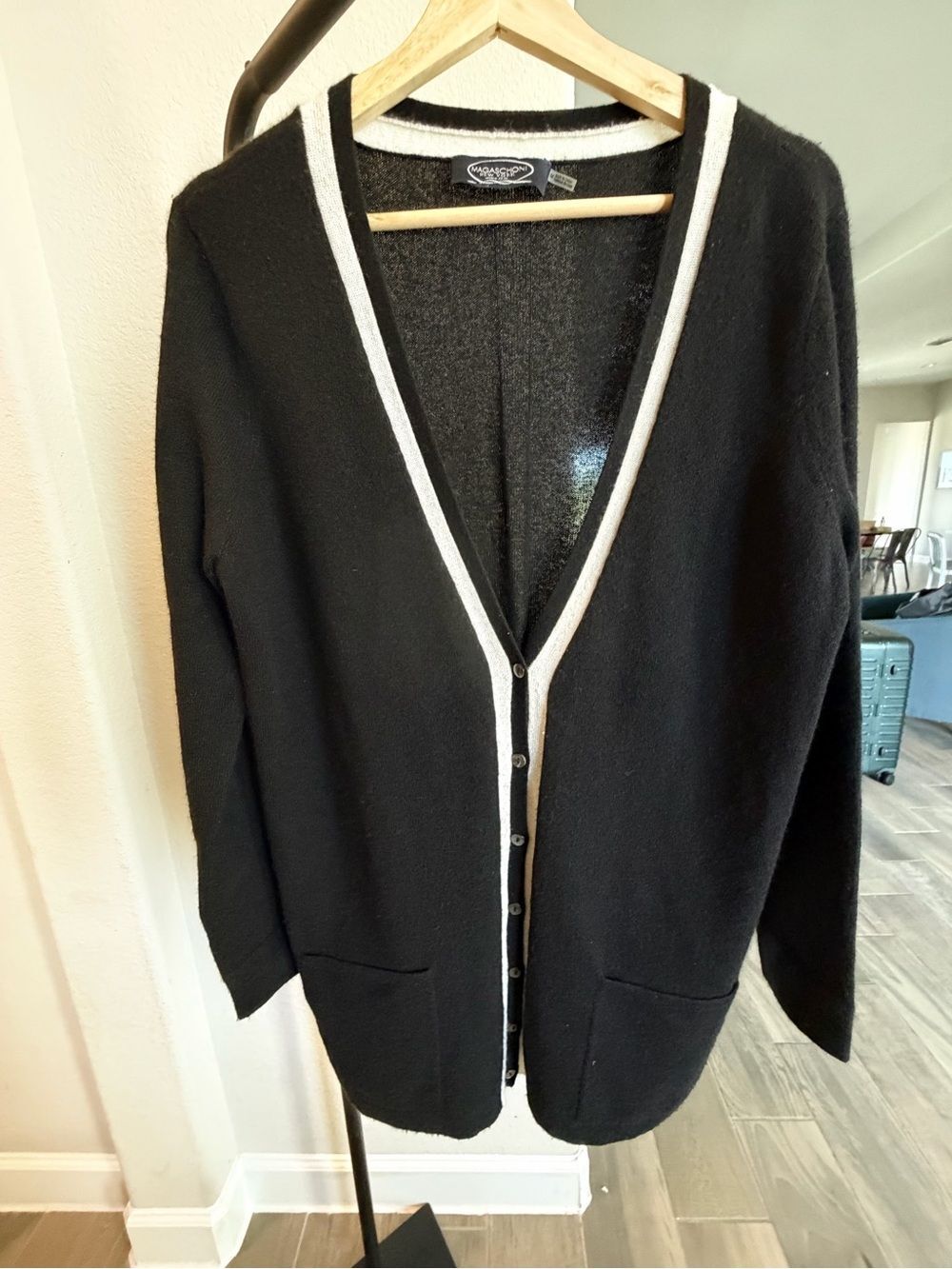 Magaschoni New York 100% Cashmere Longline Cardigan Black Ivory Trim Medium